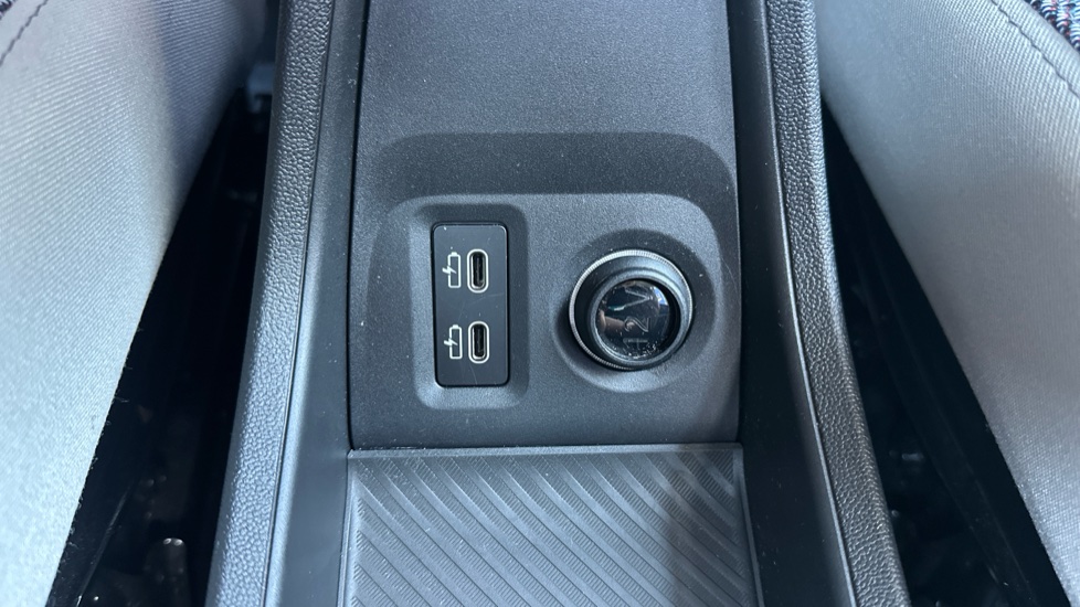 MINI Cooper 1.5 C Classic 5dr Auto Petrol Hatchback - Image 54