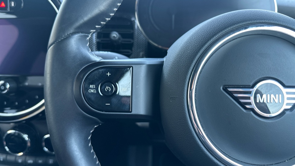 MINI Hatchback 1.5 Cooper Exclusive 3dr Auto Petrol Hatchback - Image 17
