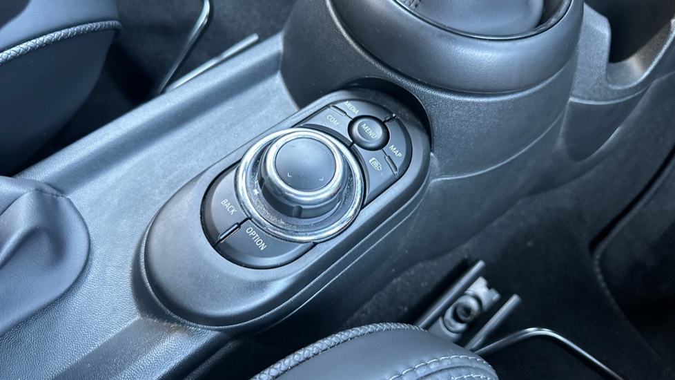 MINI Hatchback 1.5 Cooper Exclusive 3dr Auto Petrol Hatchback - Image 19