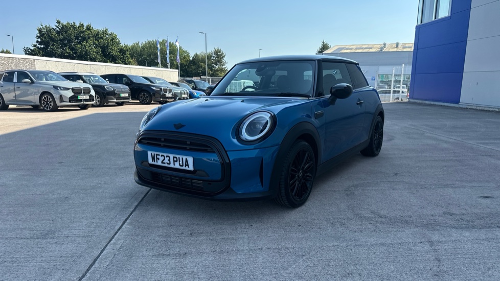 MINI Hatchback 1.5 Cooper Exclusive 3dr Auto Petrol Hatchback - Image 25