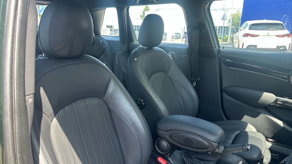 MINI Hatchback 1.5 Cooper Resolute Edition Premium Plus 5dr Auto Petrol Hatchback - Image 11