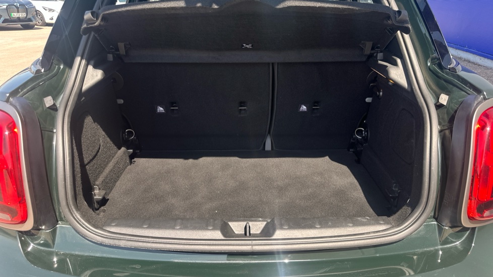 MINI Hatchback 1.5 Cooper Resolute Edition Premium Plus 5dr Auto Petrol Hatchback - Image 13
