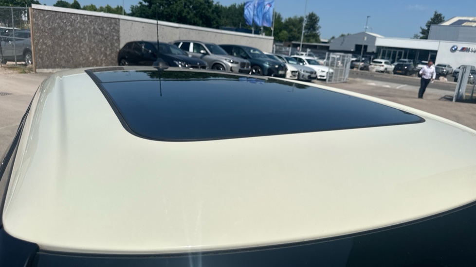 MINI Hatchback 1.5 Cooper Resolute Edition Premium Plus 5dr Auto Petrol Hatchback - Image 21