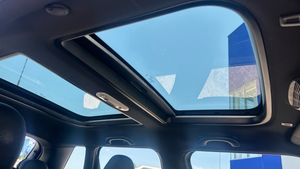 MINI Hatchback 1.5 Cooper Resolute Edition Premium Plus 5dr Auto Petrol Hatchback - Image 32