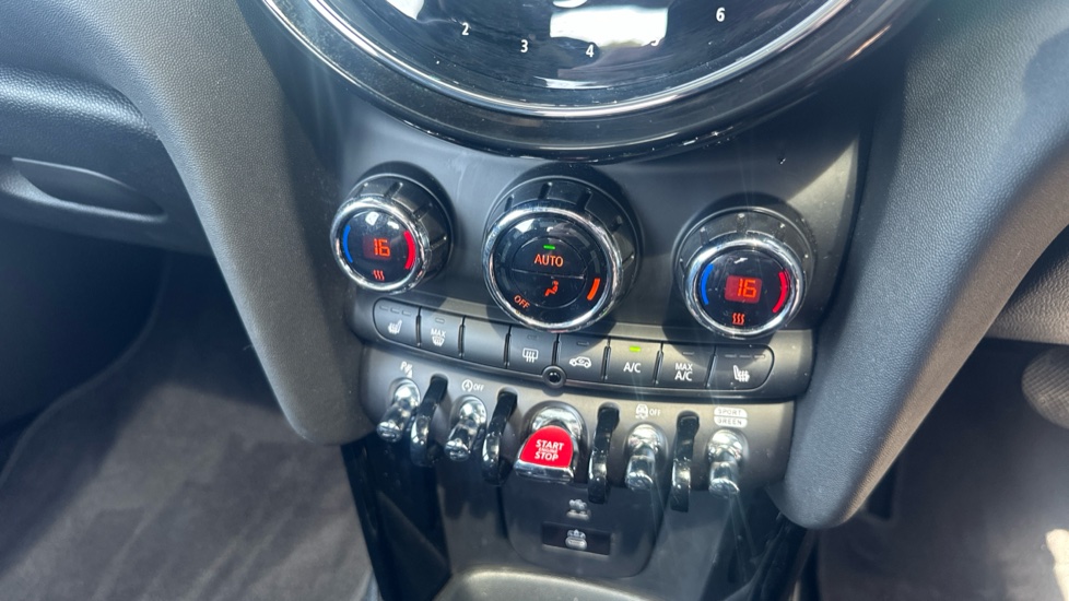 MINI Hatchback 1.5 Cooper Resolute Edition Premium Plus 5dr Auto Petrol Hatchback - Image 34