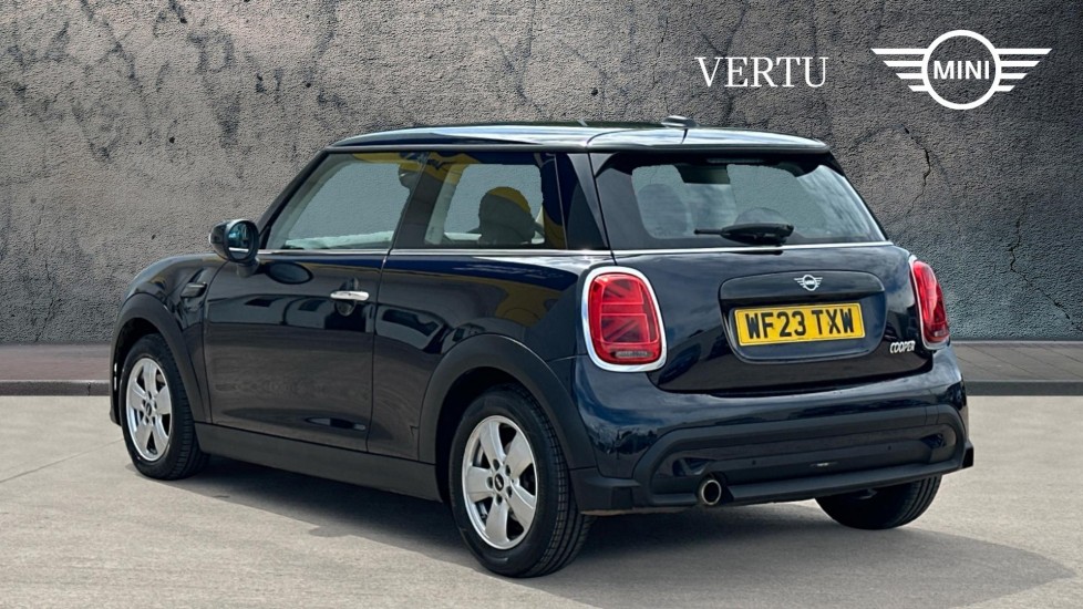 MINI Hatchback 1.5 Cooper Classic 3dr Auto [Comfort Pack] Petrol Hatchback - Image 2