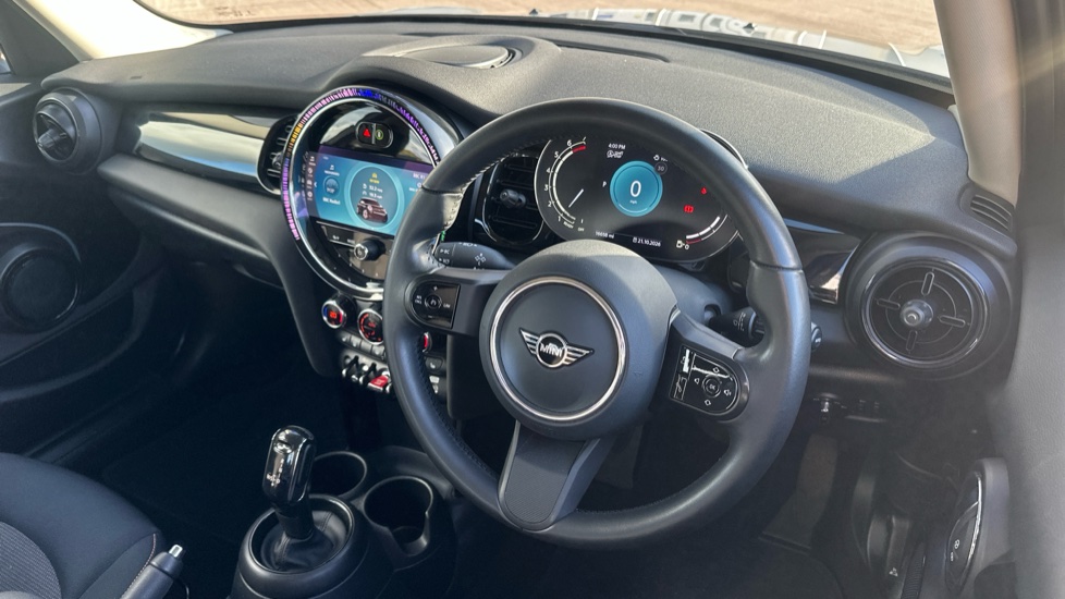 MINI Hatchback 1.5 Cooper Classic Premium 5dr Auto Petrol Hatchback - Image 6