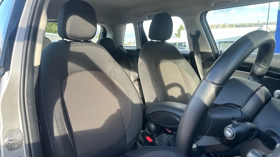 MINI Hatchback 1.5 Cooper Classic Premium 5dr Auto Petrol Hatchback - Image 11