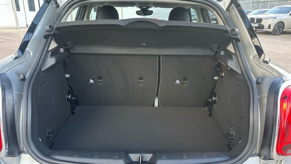 MINI Hatchback 1.5 Cooper Classic Premium 5dr Auto Petrol Hatchback - Image 13