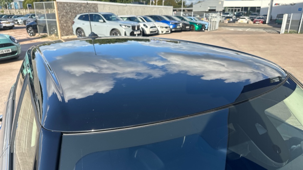 MINI Hatchback 1.5 Cooper Classic Premium 5dr Auto Petrol Hatchback - Image 21