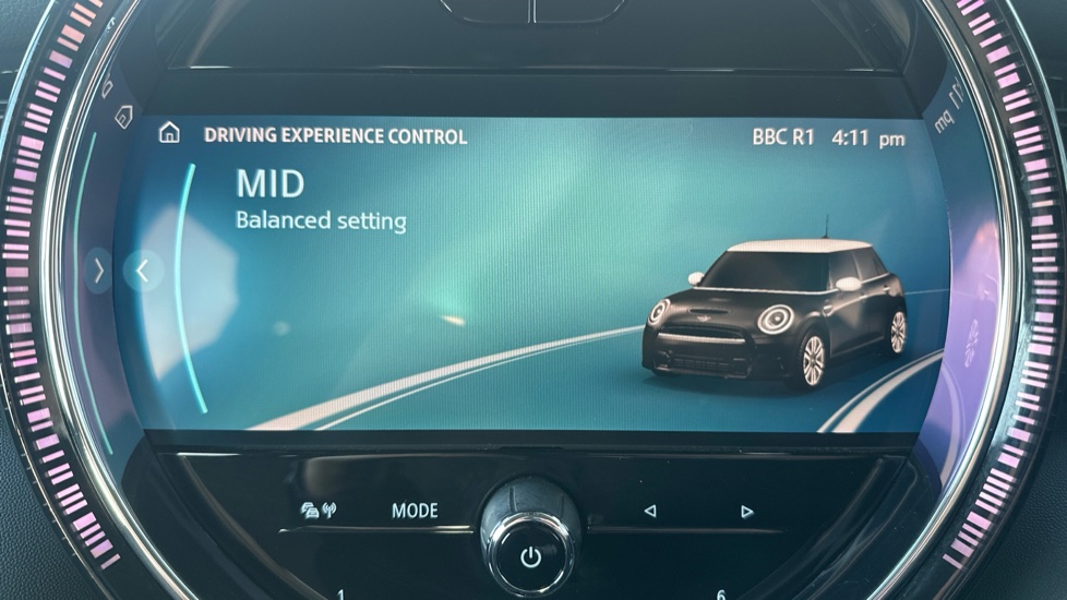 MINI Hatchback 1.5 Cooper Classic Premium 5dr Auto Petrol Hatchback - Image 41