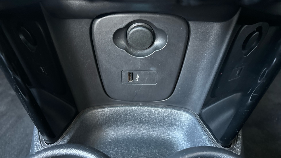 MINI Hatchback 1.5 Cooper Classic Premium 5dr Auto Petrol Hatchback - Image 49