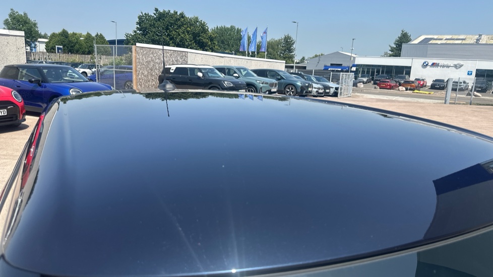 MINI Hatchback 1.5 Cooper Classic 5dr Auto Petrol Hatchback - Image 21