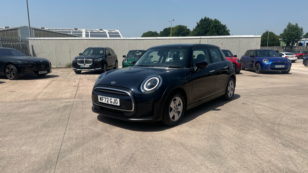 MINI Hatchback 1.5 Cooper Classic 5dr Auto Petrol Hatchback - Image 25