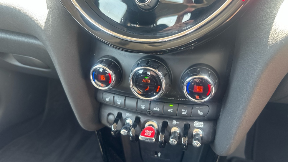 MINI Hatchback 1.5 Cooper Classic 5dr Auto Petrol Hatchback - Image 31
