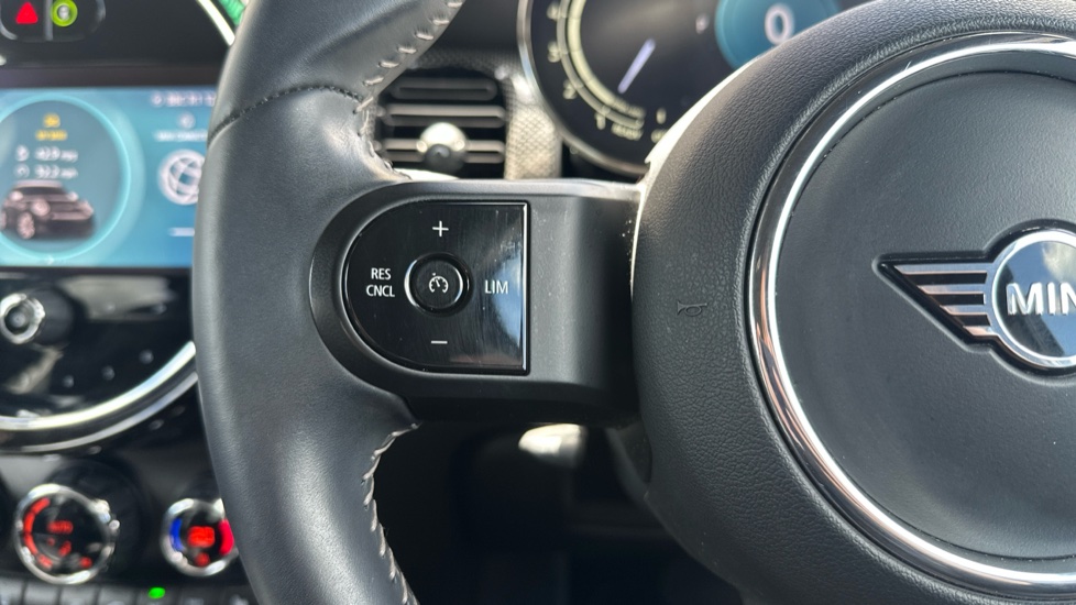MINI Hatchback 1.5 Cooper Exclusive 5dr Auto Petrol Hatchback - Image 17