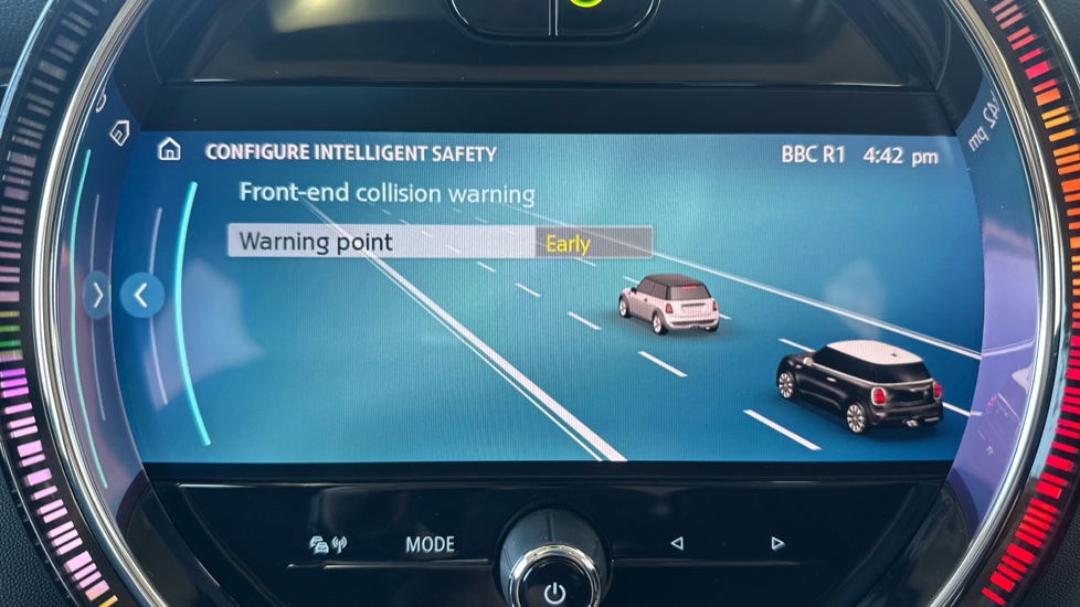 MINI Hatchback 1.5 Cooper Classic 3dr Auto [Comfort/Nav Pack] Petrol Hatchback - Image 43