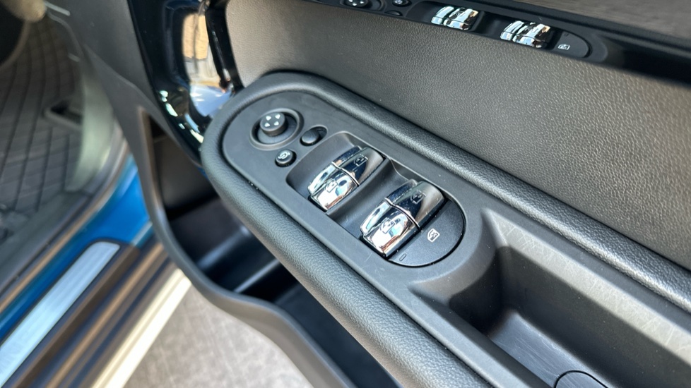 MINI Countryman 1.5 Cooper Classic Premium Plus 5dr Auto Petrol Hatchback - Image 33