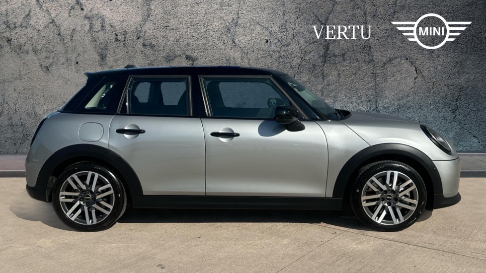 MINI Cooper 2.0 S Classic 5dr Auto Petrol Hatchback - Image 3