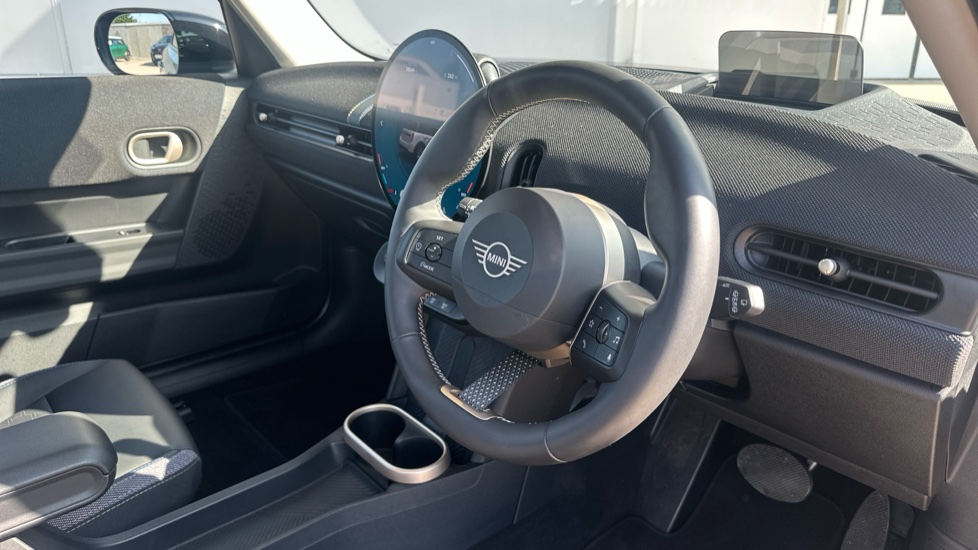 MINI Cooper 2.0 S Classic 5dr Auto Petrol Hatchback - Image 6