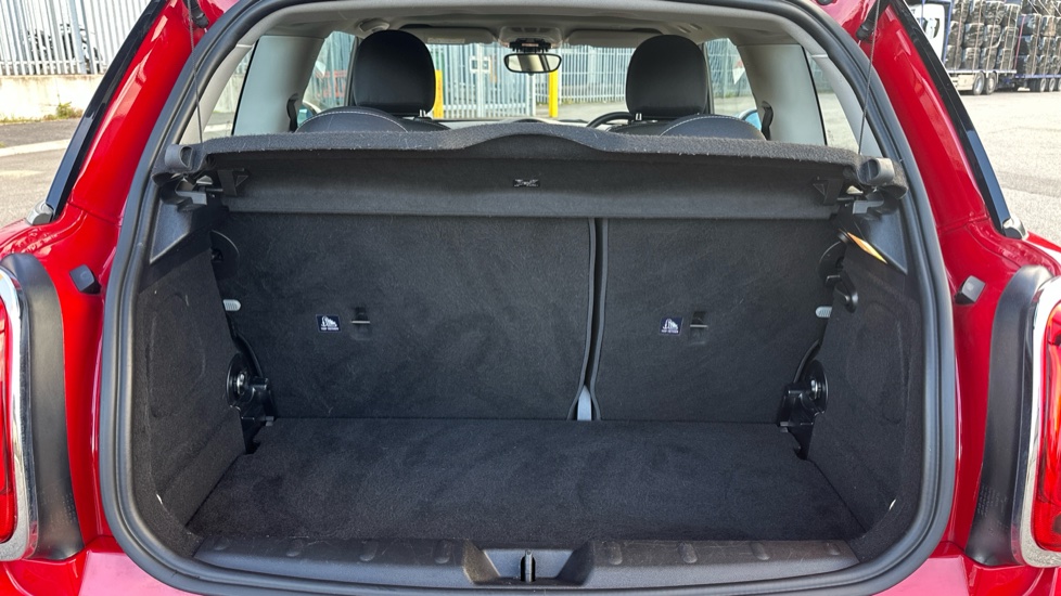 MINI Hatchback 1.5 Cooper Classic 3dr Petrol Hatchback - Image 13