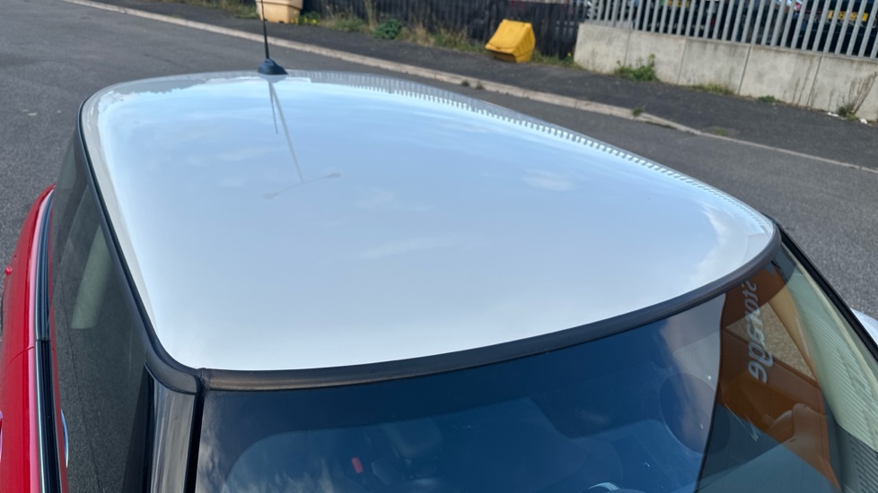 MINI Hatchback 1.5 Cooper Classic 3dr Petrol Hatchback - Image 21