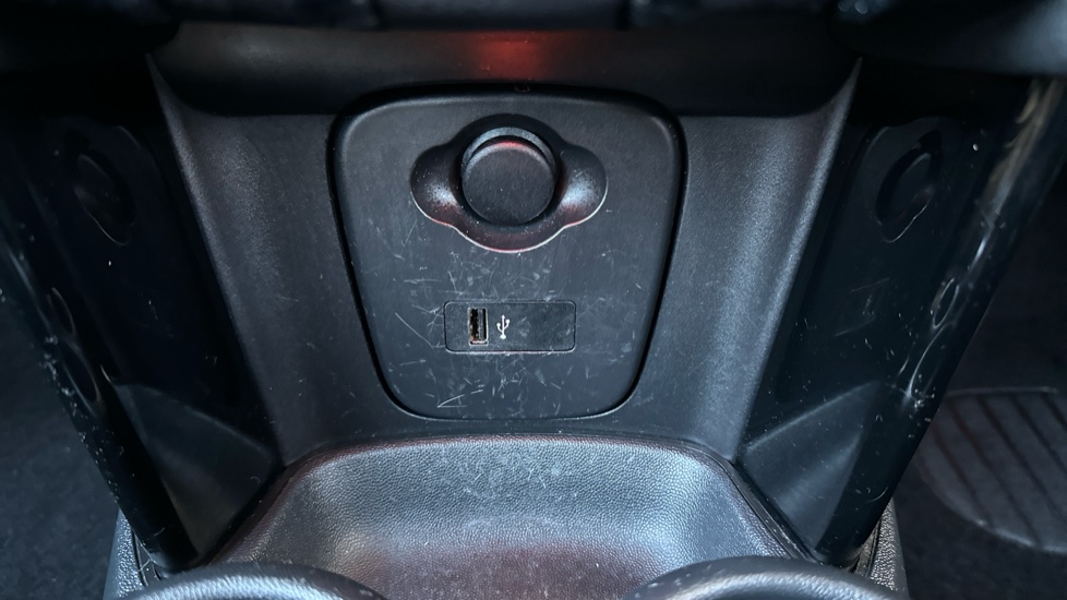 MINI Hatchback 1.5 Cooper Classic 3dr Petrol Hatchback - Image 46