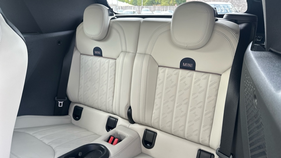 MINI Cooper 2.0 S Exclusive 2dr Auto Petrol Convertible - Image 12