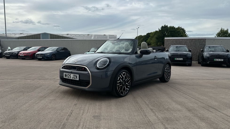 MINI Cooper 2.0 S Exclusive 2dr Auto Petrol Convertible - Image 24