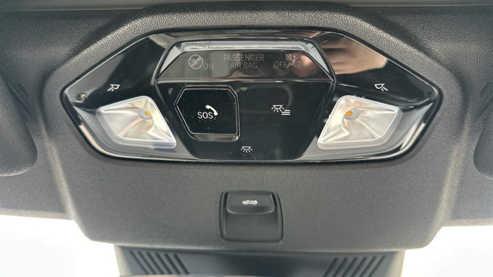 MINI Cooper 2.0 S Exclusive 2dr Auto Petrol Convertible - Image 32