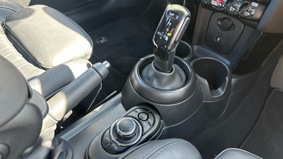 MINI Hatchback 2.0 Cooper S Exclusive 3dr Auto Petrol Hatchback - Image 10
