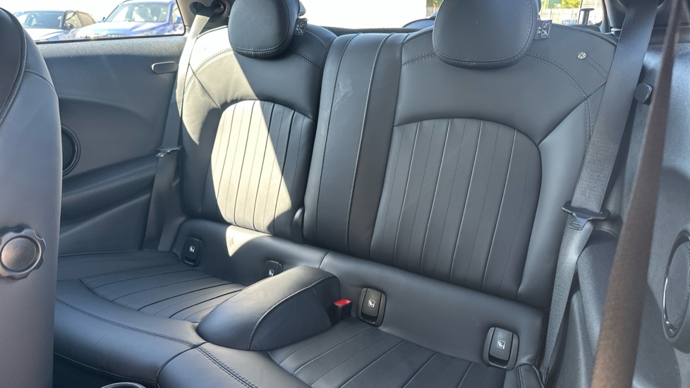 MINI Hatchback 2.0 Cooper S Exclusive 3dr Auto Petrol Hatchback - Image 12