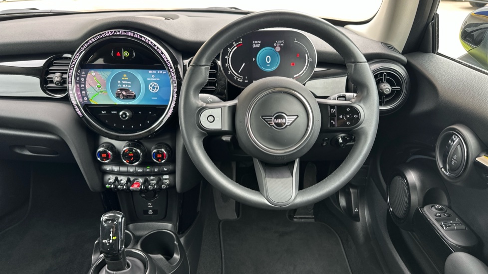MINI Hatchback 1.5 Cooper Classic 3dr Auto Petrol Hatchback - Image 5