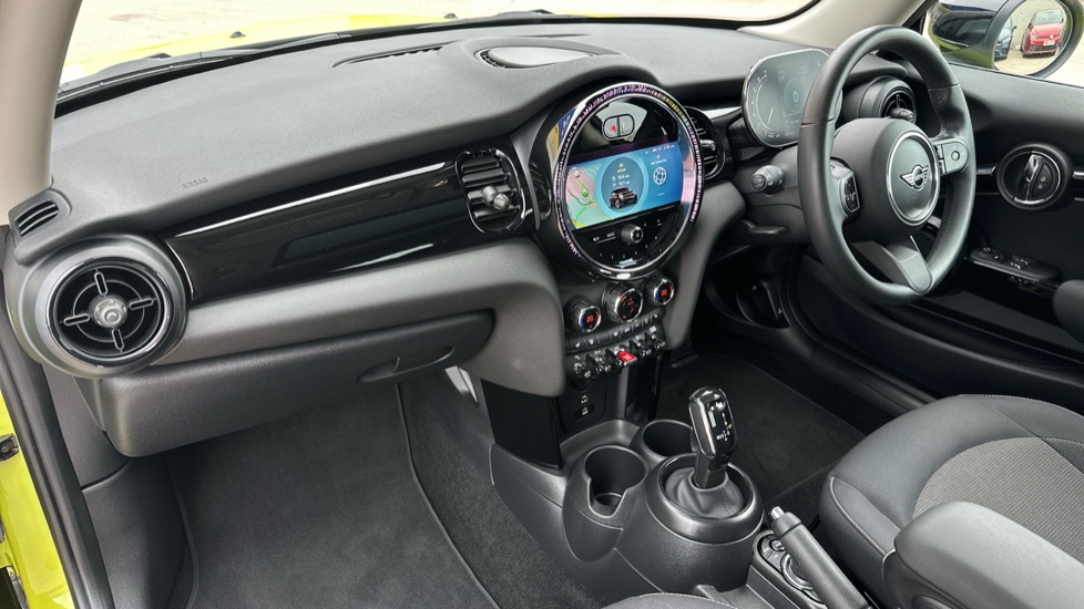 MINI Hatchback 1.5 Cooper Classic 3dr Auto Petrol Hatchback - Image 7
