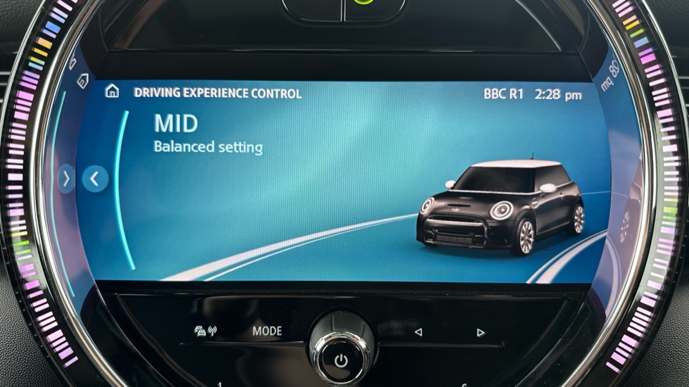 MINI Hatchback 1.5 Cooper Classic 3dr Auto Petrol Hatchback - Image 50