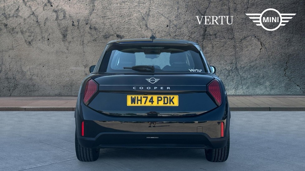 MINI Cooper 1.5 C Classic 5dr Auto Petrol Hatchback - Image 15