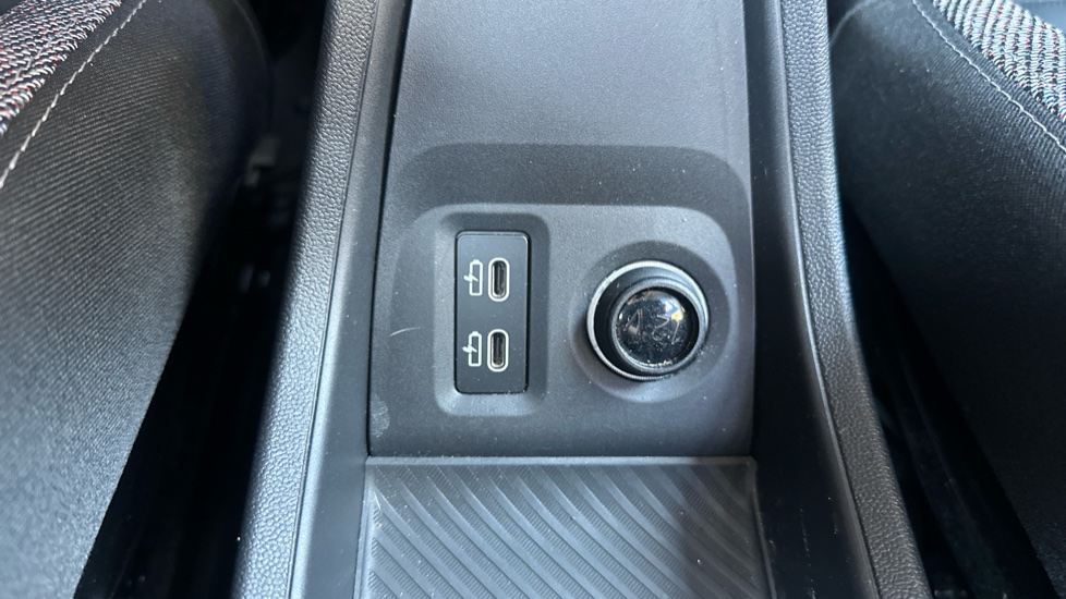 MINI Cooper 1.5 C Classic 5dr Auto Petrol Hatchback - Image 55