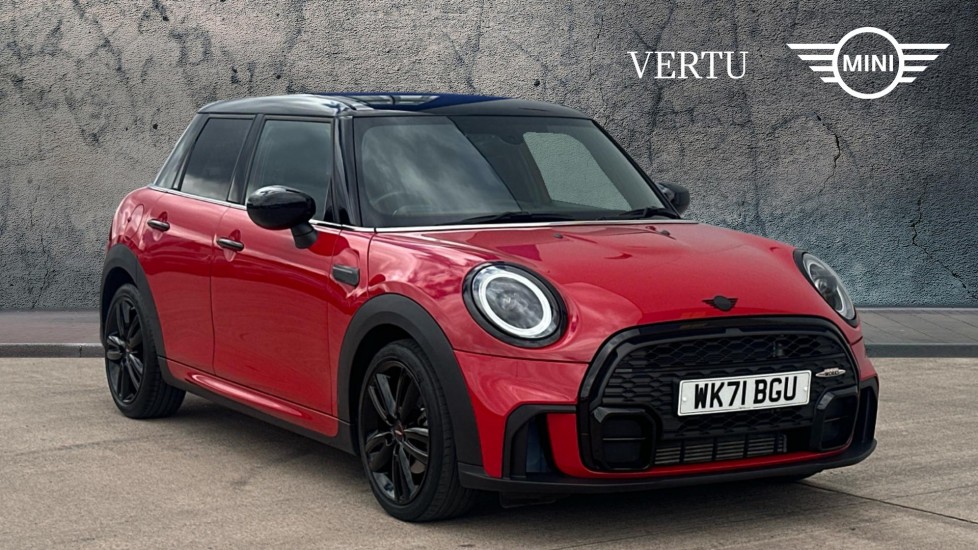 MINI Hatchback 1.5 Cooper Sport 5dr Petrol Hatchback - Image 1