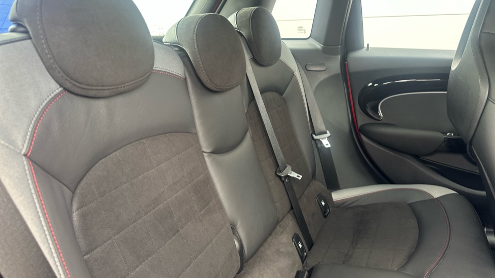 MINI Hatchback 1.5 Cooper Sport 5dr Petrol Hatchback - Image 12