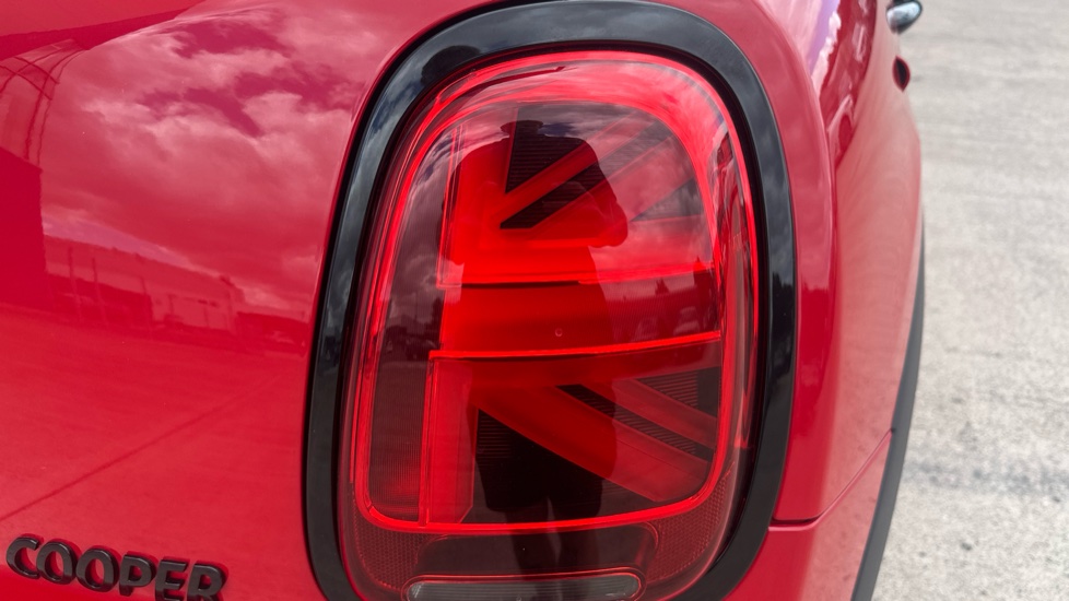 MINI Hatchback 1.5 Cooper Sport 5dr Petrol Hatchback - Image 22