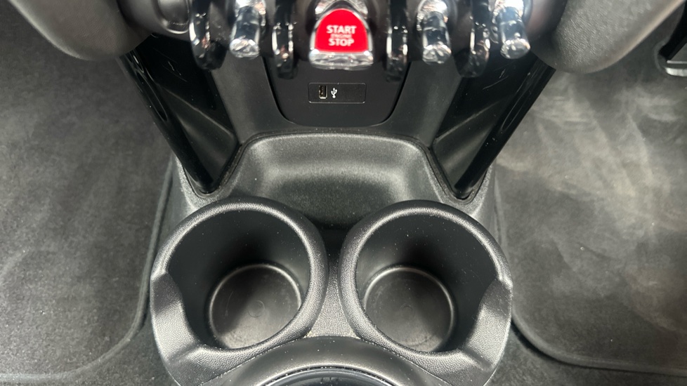 MINI Hatchback 1.5 Cooper Sport 5dr Petrol Hatchback - Image 30