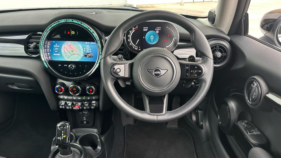 MINI Hatchback 2.0 Cooper S Classic 3dr Auto Petrol Hatchback - Image 5