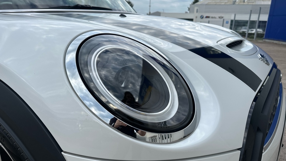 MINI Hatchback 2.0 Cooper S Classic 3dr Auto Petrol Hatchback - Image 23
