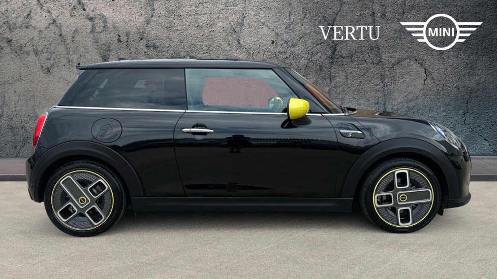 MINI Hatchback 135kW Cooper S Level 2 33kWh 3dr Auto Electric Hatchback - Image 3