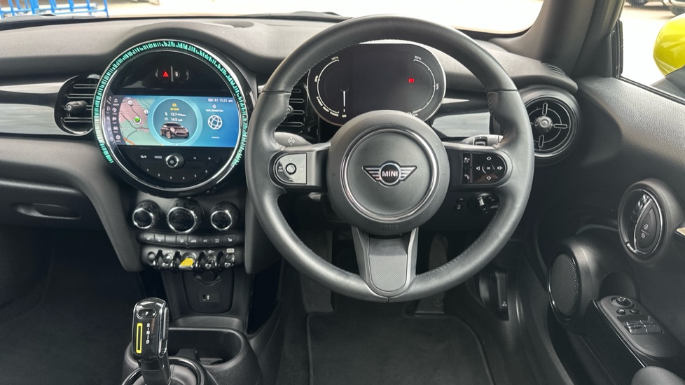 MINI Hatchback 135kW Cooper S Level 2 33kWh 3dr Auto Electric Hatchback - Image 5