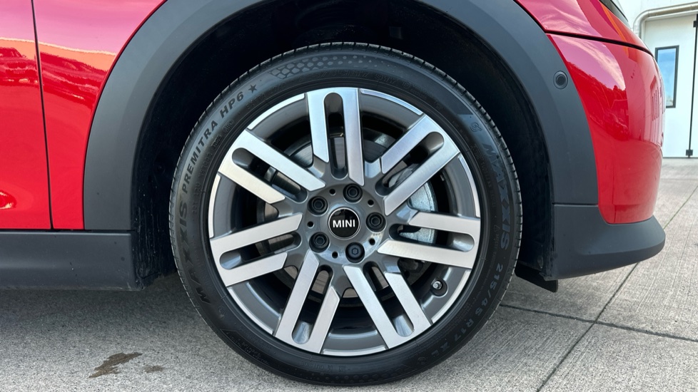 MINI Cooper 1.5 C Classic 5dr Auto Petrol Hatchback - Image 14