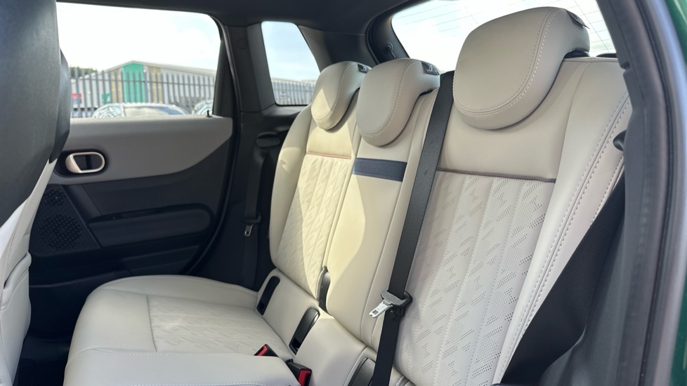 MINI Cooper 1.5 C Exclusive 5dr Auto Petrol Hatchback - Image 12