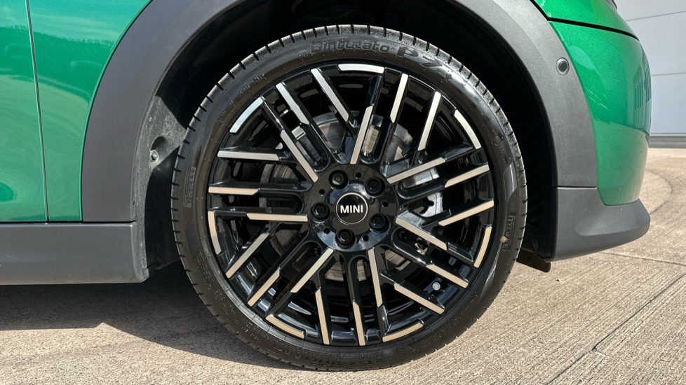 MINI Cooper 1.5 C Exclusive 5dr Auto Petrol Hatchback - Image 14