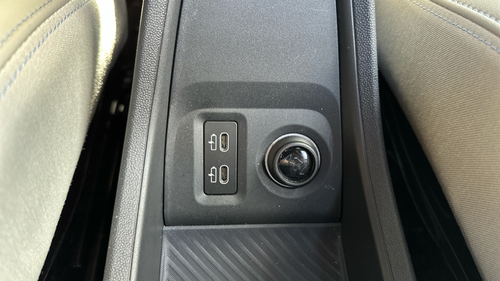 MINI Cooper 1.5 C Exclusive 5dr Auto Petrol Hatchback - Image 61