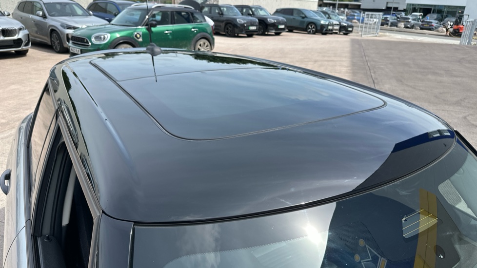 MINI Cooper 2.0 S Classic [Level 2] 5dr Auto Petrol Hatchback - Image 21
